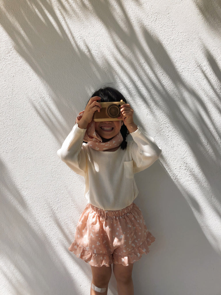 Liilu Sarah Baby & Kid's Ruffle Shorts Petal Pink Organic Cotton | BIEN BIEN www.bienbienshop.com