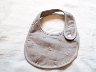 Makié x Uchino Gauze Baby Bib in Gray Dot | BIEN BIEN