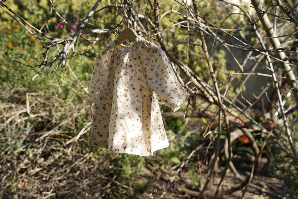 Caramel Arowana Baby Girl Dress Ditsy Floral Ivory/Brown Cotton | BIEN BIEN